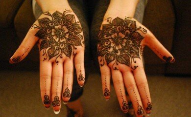 100+ Most Beautiful Mehndi Designs – Part 1