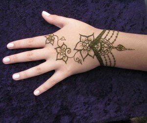 100+ Most Beautiful Mehndi Designs – Part 2